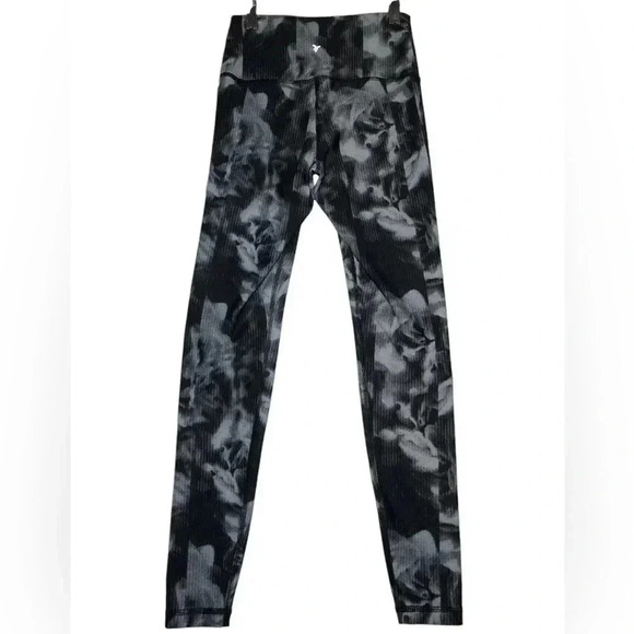 OLD NAVY Active Powersoft High-Rise Go-Dry Leggings - Picture 3 of 10